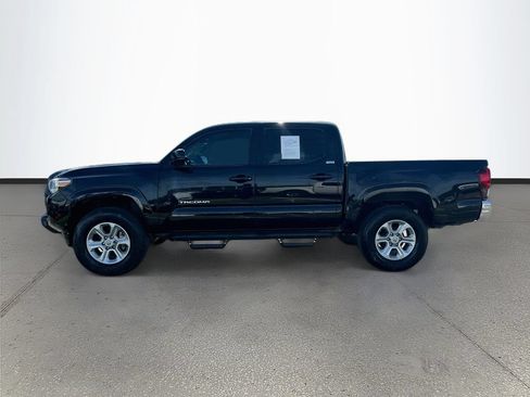 Used 2022 Toyota Tacoma SR5 RWD image 4
