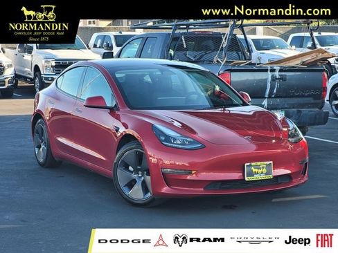 Used 2023 Tesla Model 3 Standard Range RWD image 1