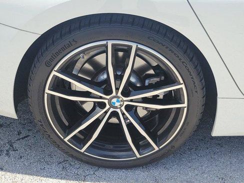 Used 2023 BMW 330i Sedan w/ M Sport Package RWD image 9