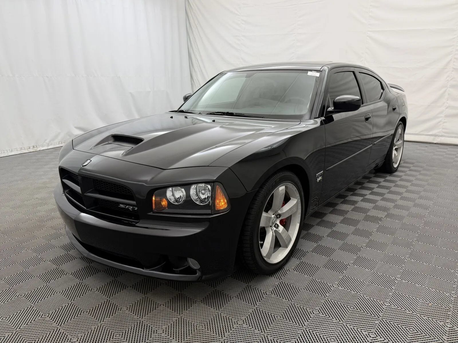 Used 2006 Dodge Charger SRT8 w/ SRT Option Group III RWD image 2