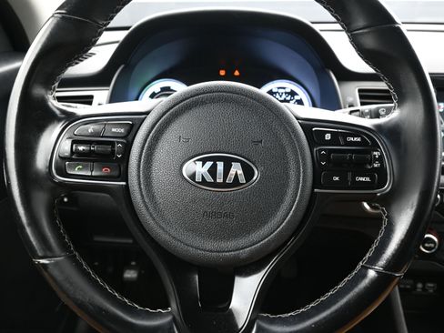 Used 2019 Kia Niro S Touring image 13