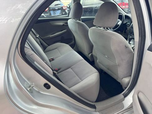 Used 2012 Toyota Corolla LE FWD image 21