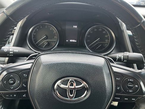 Used 2021 Toyota Camry SE image 21