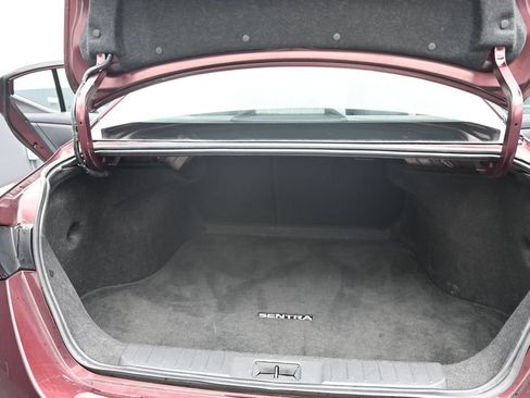 Used 2024 Nissan Sentra SV FWD image 30