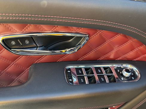 Certified 2021 Bentley Bentayga Speed image 22