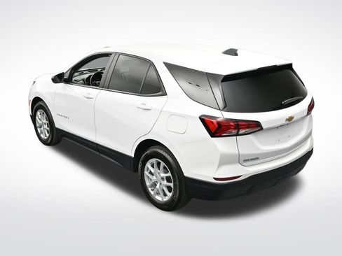 Used 2024 Chevrolet Equinox LS w/ LS Convenience Package FWD image 18