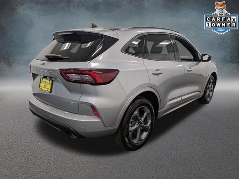 Used 2023 Ford Escape ST-Line w/ Tech Pack #1 AWD/4WD image 4