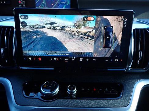 New 2026 Ford Expedition Tremor image 19