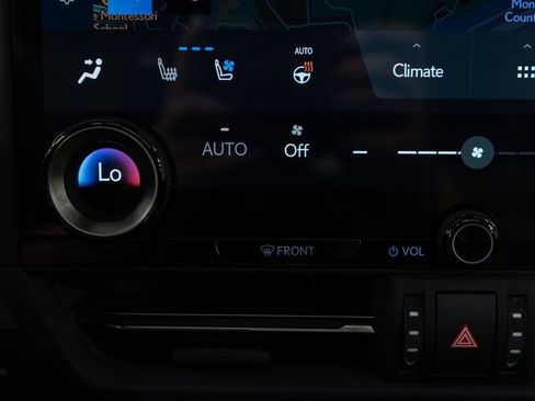 Used 2025 Lexus GX 550 w/ Cold Area Package AWD/4WD image 28