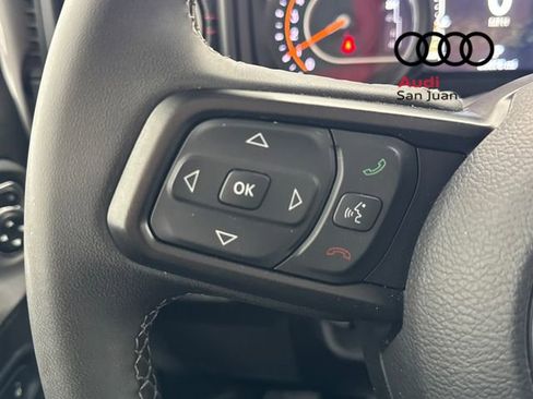 Used 2025 Jeep Wrangler Unlimited Rubicon image 22