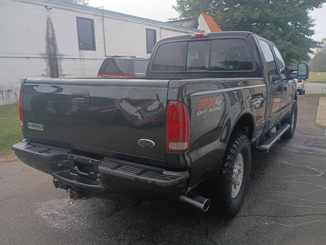 Used 2005 Ford F250 XLT AWD/4WD image 5