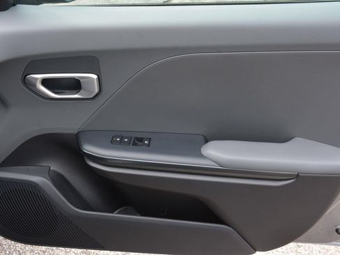 Used 2025 Kia K4 FWD image 21