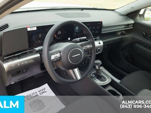 Used 2026 Hyundai Kona SE FWD image 14