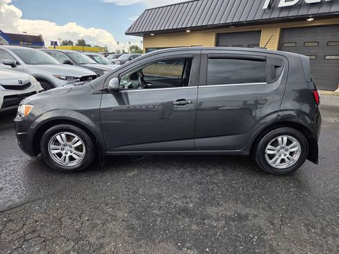 Used 2015 Chevrolet Sonic LT FWD image 8