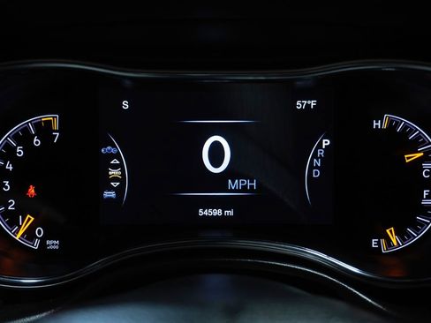 Used 2020 Jeep Grand Cherokee Limited w/ Premium Lighting Group image 26