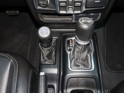 Used 2021 Jeep Wrangler Unlimited Sahara image 23