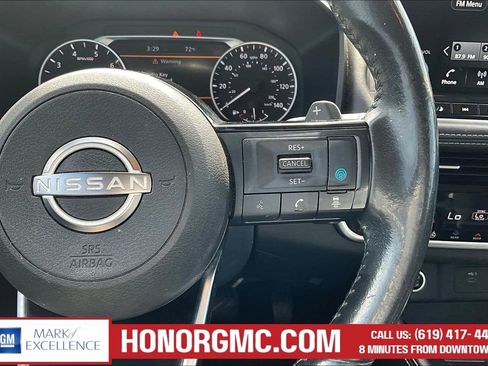 Used 2022 Nissan Rogue SL w/ SL Premium Package FWD image 12