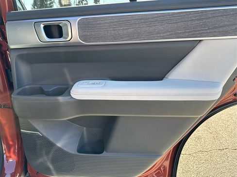 New 2025 Hyundai Santa Fe Limited AWD/4WD image 16