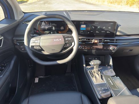 New 2026 Kia Sportage EX image 10