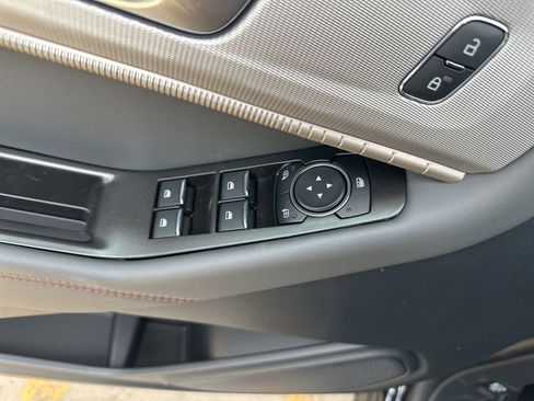 New 2026 Ford Explorer Active image 12