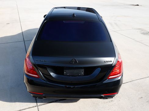 Used 2017 Mercedes-Benz Maybach S 550 4MATIC image 11