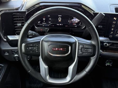 Used 2024 GMC Sierra 1500 Elevation w/ LPO, Elevation Black Package AWD/4WD image 13