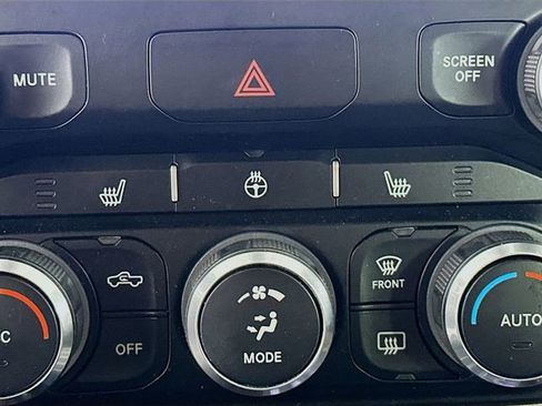 Used 2022 RAM 2500 Laramie w/ Protection Group image 20