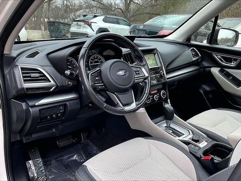 Used 2020 Subaru Forester Premium image 18