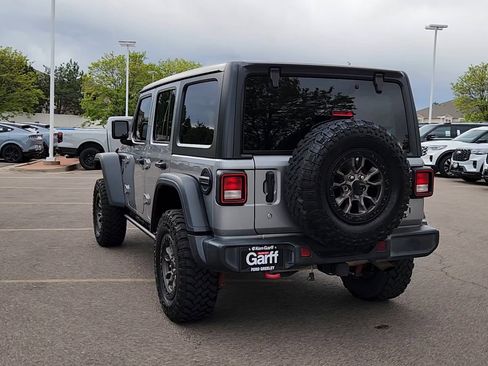 Used 2019 Jeep Wrangler Unlimited Rubicon w/ Cold Weather Group AWD/4WD image 18