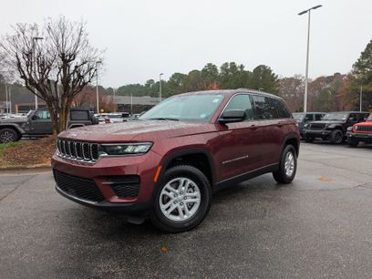 Used 2024 Jeep Grand Cherokee Laredo w/ Luxury Tech Group I
