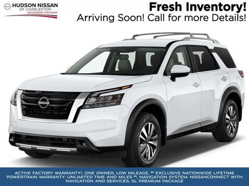 Used 2025 Nissan Pathfinder SL w/ SL Premium Package image 1