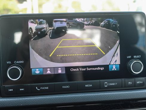 Used 2025 Honda Civic Sport image 25