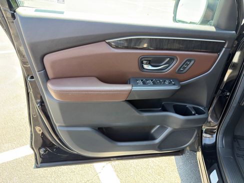 Used 2024 Honda Pilot Elite image 11