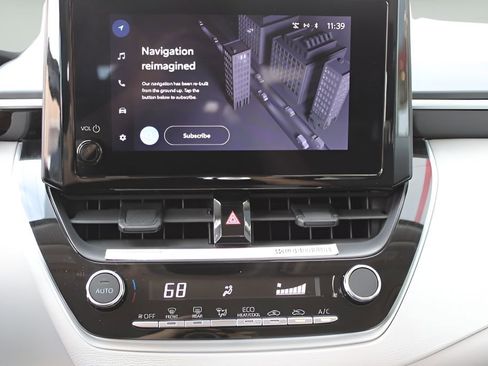 Used 2024 Toyota Corolla LE image 14