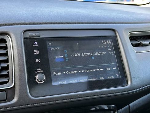 Used 2021 Honda HR-V EX image 25