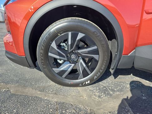 New 2026 Toyota C-HR AWD/4WD image 24