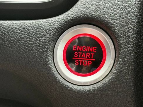 Used 2018 Honda CR-V Touring image 18