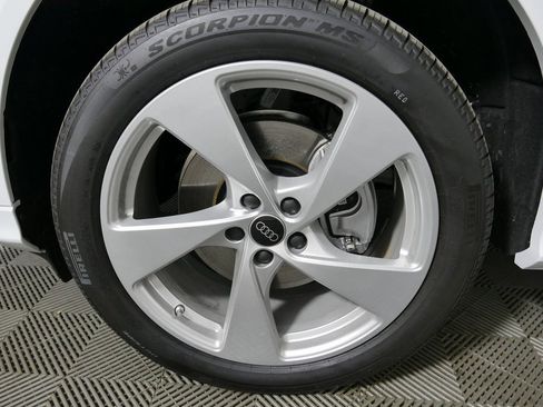 New 2025 Audi Q5 Premium Plus image 9