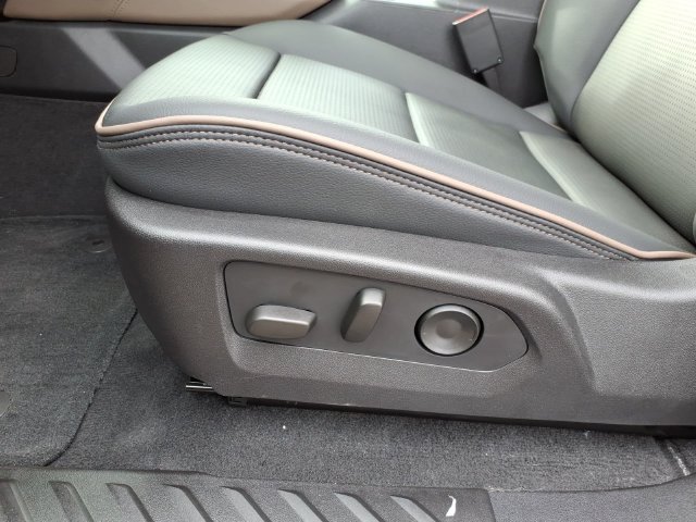 New 2026 GMC Canyon Denali AWD/4WD image 14