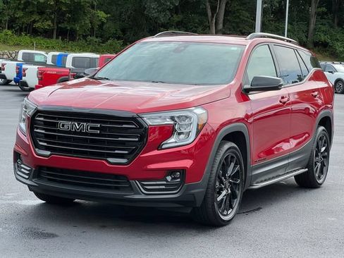 Used 2024 GMC Terrain SLT w/ Elevation Edition AWD/4WD image 46