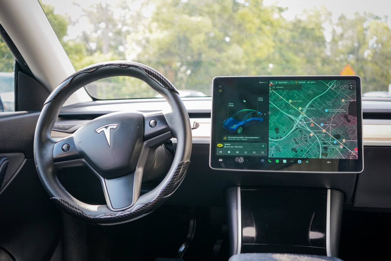 Used 2021 Tesla Model Y Long Range AWD/4WD image 10