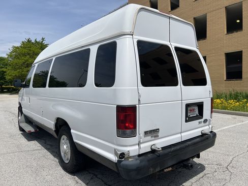 Used 2013 Ford E-250 and Econoline 250 Extended w/ PWR Group RWD image 5