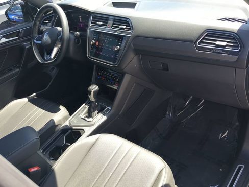 Used 2023 Volkswagen Tiguan SE R-Line FWD image 12