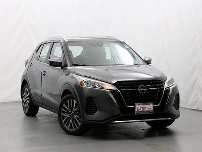 Used 2024 Nissan Kicks SV