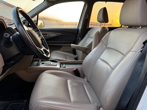 Used 2022 Honda Pilot EX-L image 4