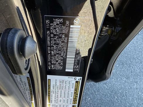 Used 2025 Lexus UX 300h AWD w/ Accessory Package (Z1) image 31