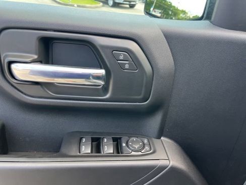 New 2026 Chevrolet Silverado 1500 Custom Trail Boss w/ LPO, Dark Essentials Package AWD/4WD image 17