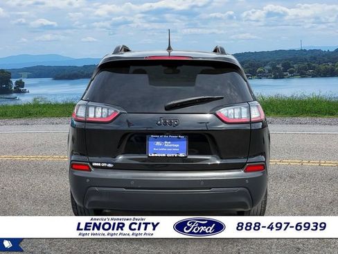 Used 2020 Jeep Cherokee Latitude Plus FWD image 4