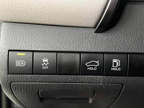 Used 2023 Toyota Camry LE image 36