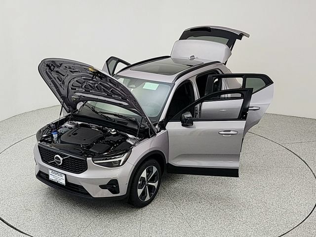 New 2026 Volvo XC40 B5 Plus w/ Protection Package Premier AWD/4WD image 37